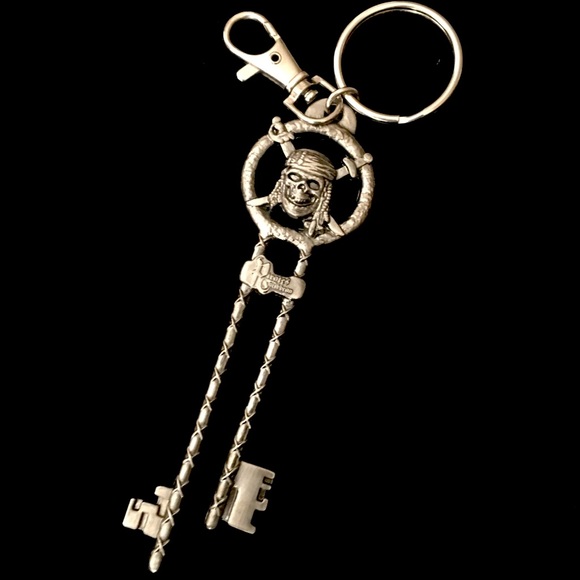 Disney Accessories - Silver Disney Pirates Key Keychain EUC